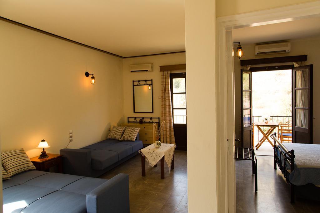 Hotel Porto Potha Telendos Exteriör bild